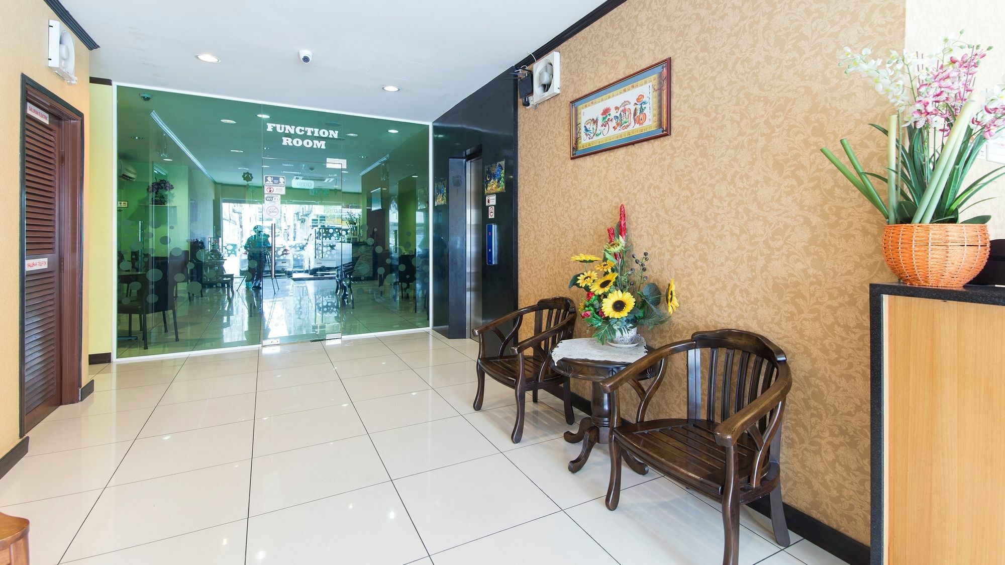 Zen Rooms Twin Hotel Kuala Lumpur Buitenkant foto